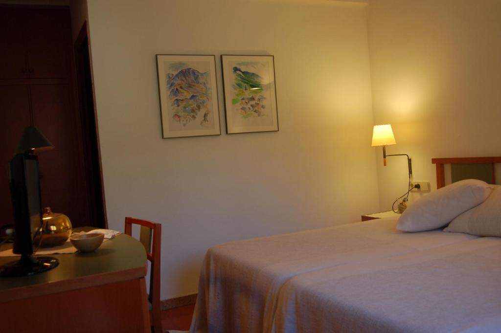 Hotel Vall Ferrera Areu Ngoại thất bức ảnh
